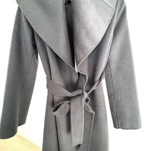 Tahari Gray wool-blend coat
